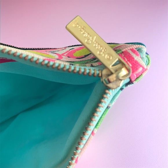 Lilly Pulitzer Clutch with Bamboo Handle - Picture 2 of 5